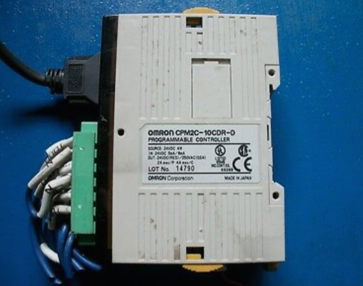 Контроллер CPM2C-10CDR-D QH фото